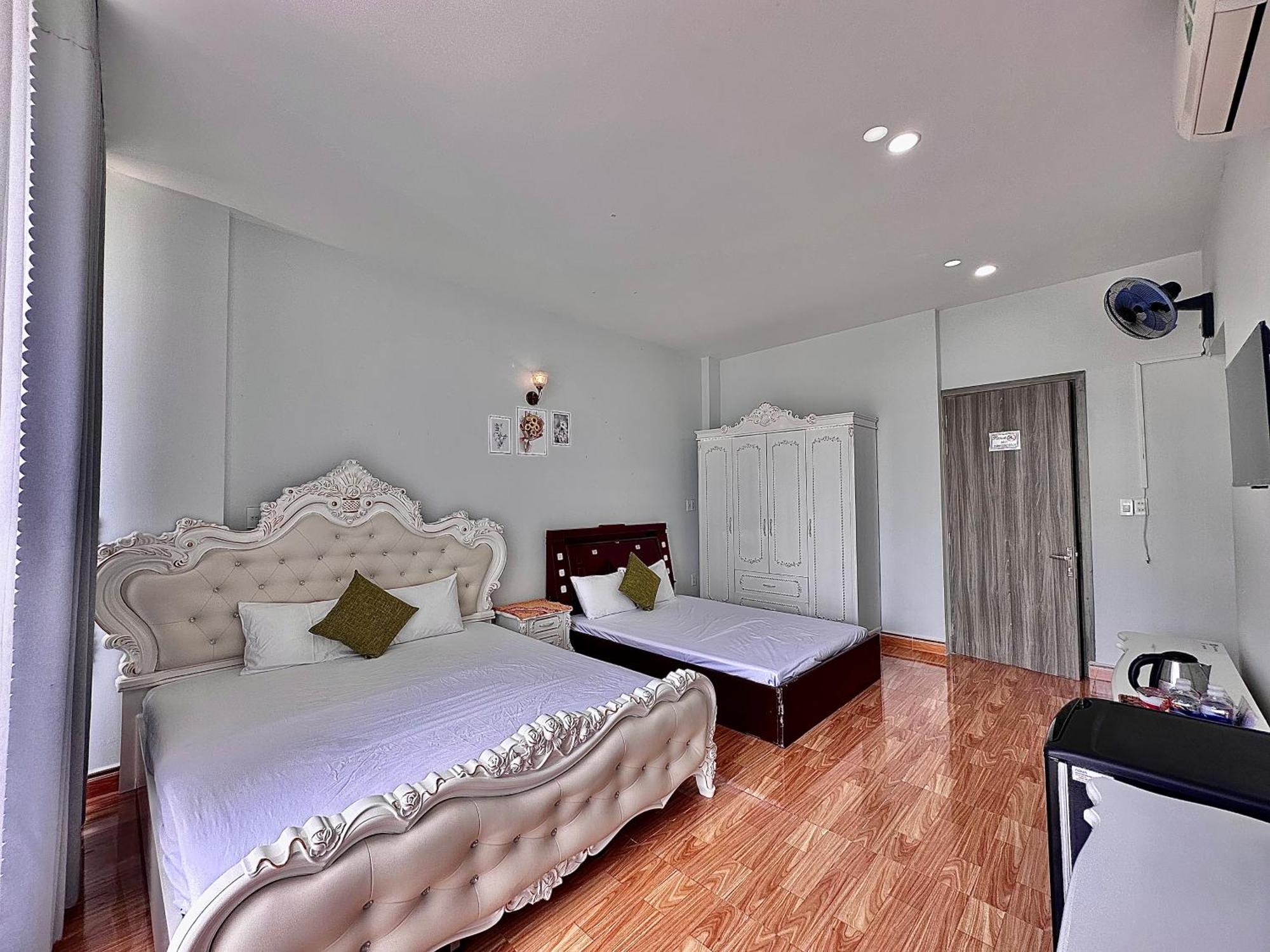 Royal Homestay Tuy Hoa Bagian luar foto